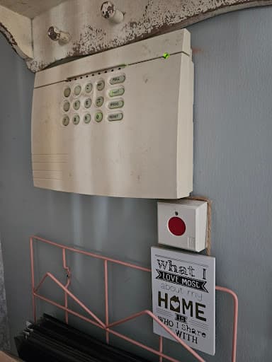 AM-PM Security — Customer photo