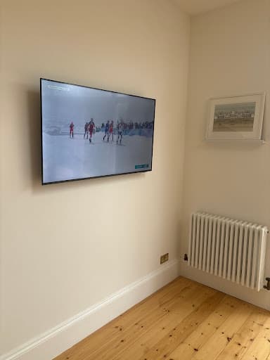 Home Connected - TV-WiFi-Security — Customer photo